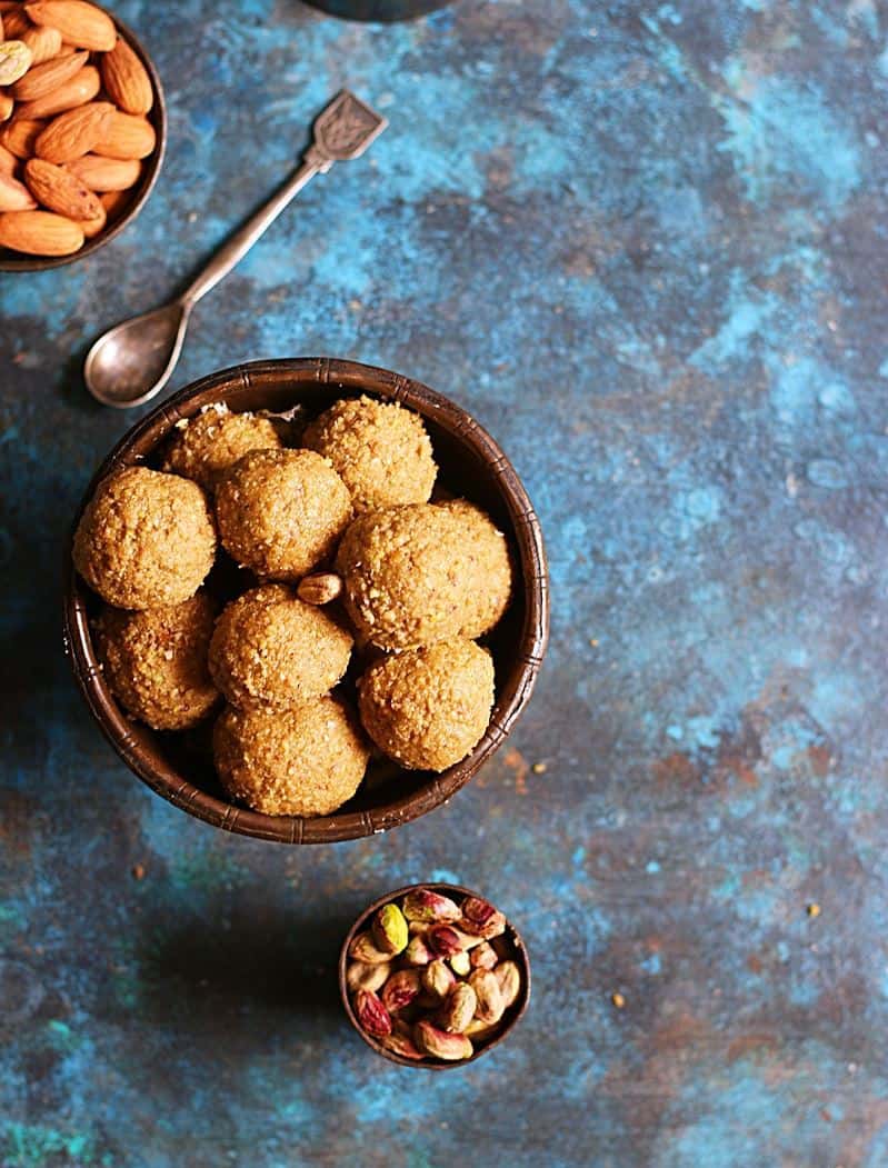 Gondh Ladoo