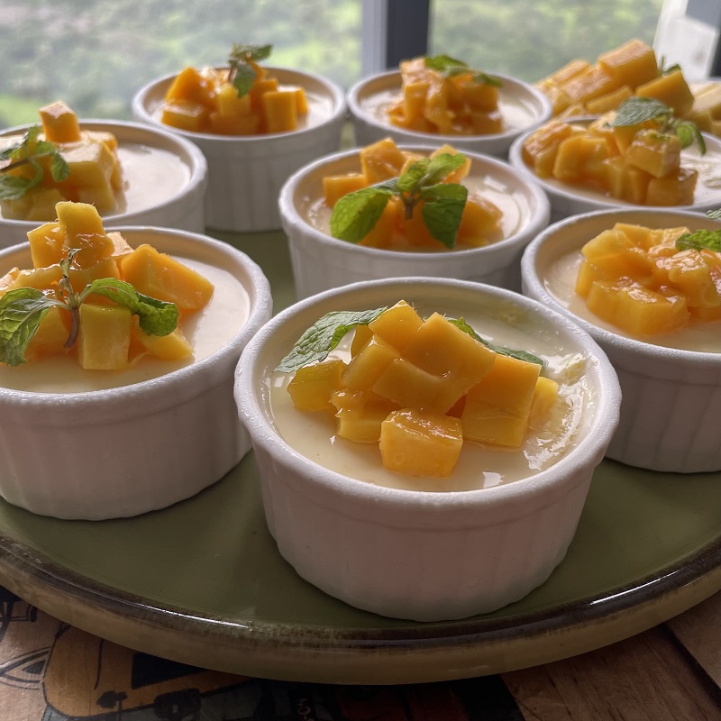 Mango/Seasonal fruit Bhapa Doi
