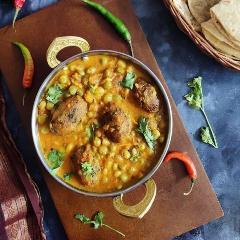 Vatana Dhokli with Methi Muthiya